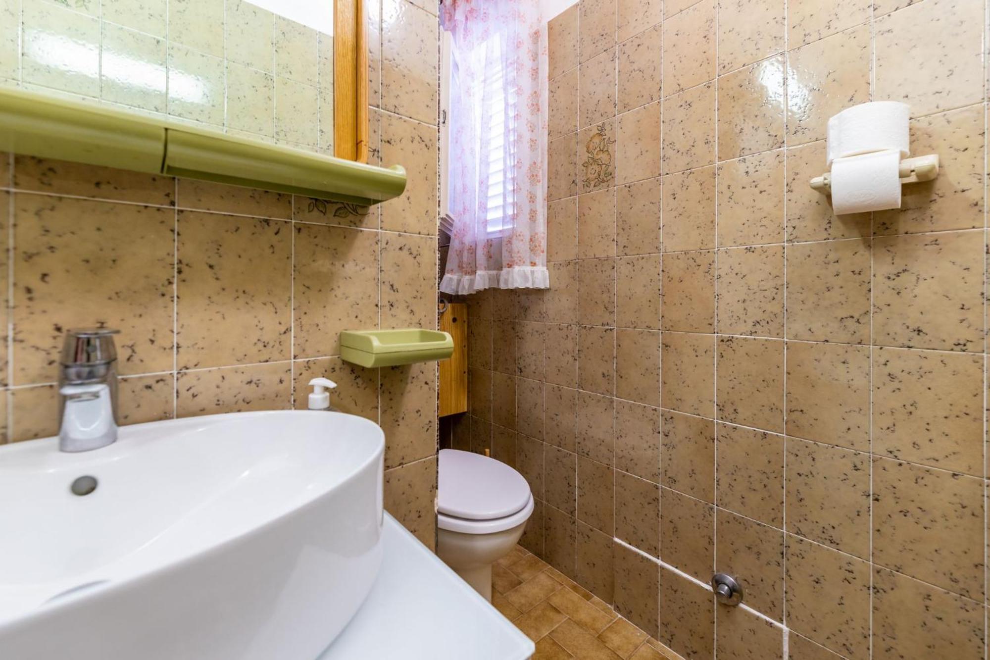 Rooms Sale Marija Baška Exterior foto