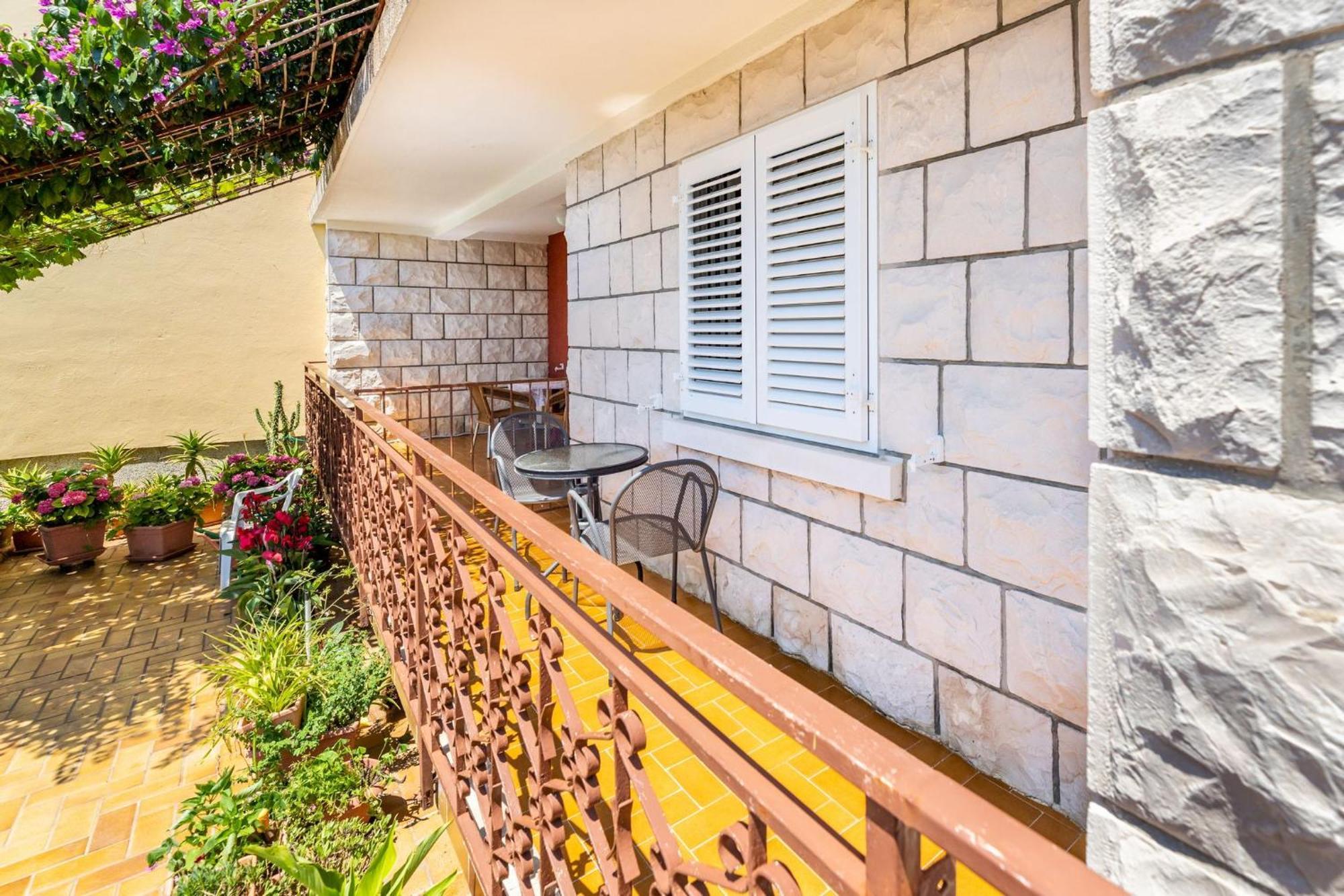 Rooms Sale Marija Baška Exterior foto